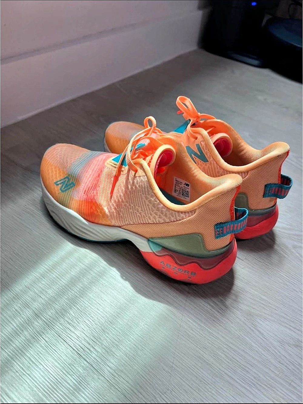 New Balance FuelCell Rebel v4 Women's Orange & Blue US 8.5